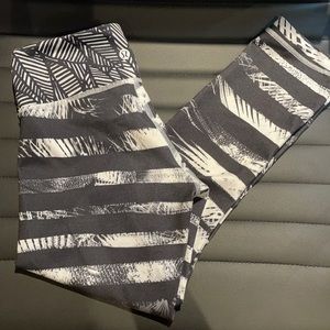 Lululemon capris